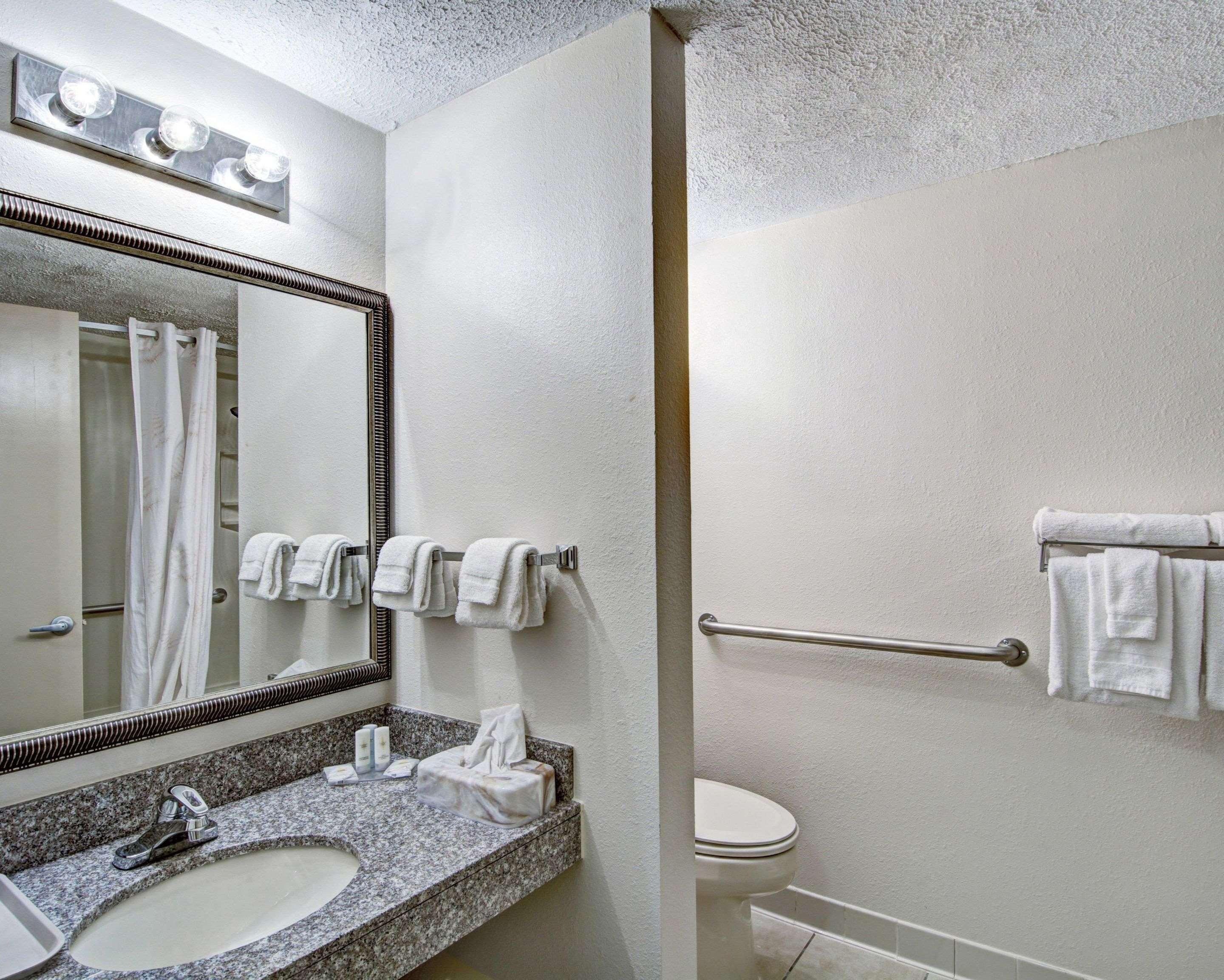 Clarion Pointe Beckley Hotel Buitenkant foto