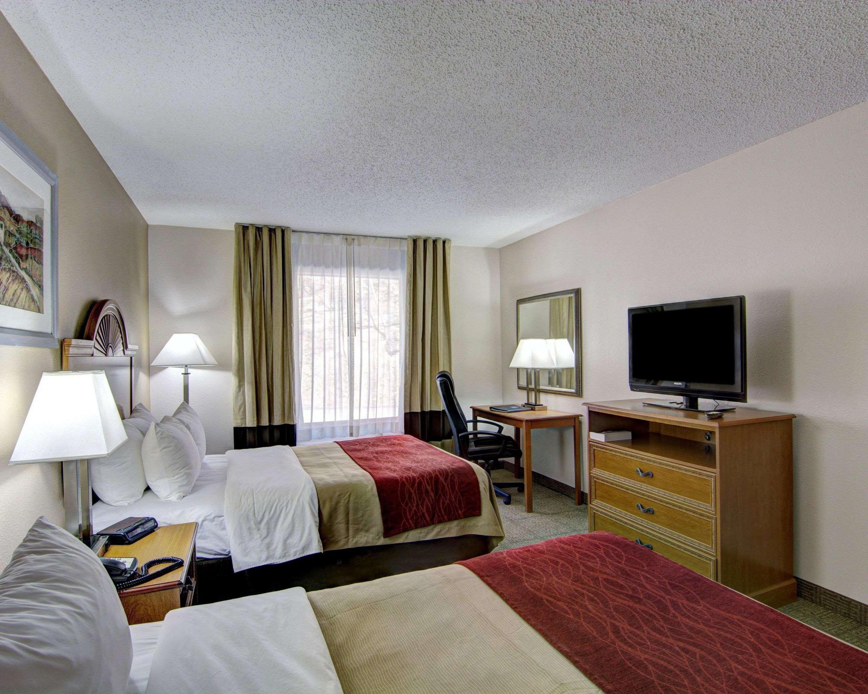 Clarion Pointe Beckley Hotel Buitenkant foto