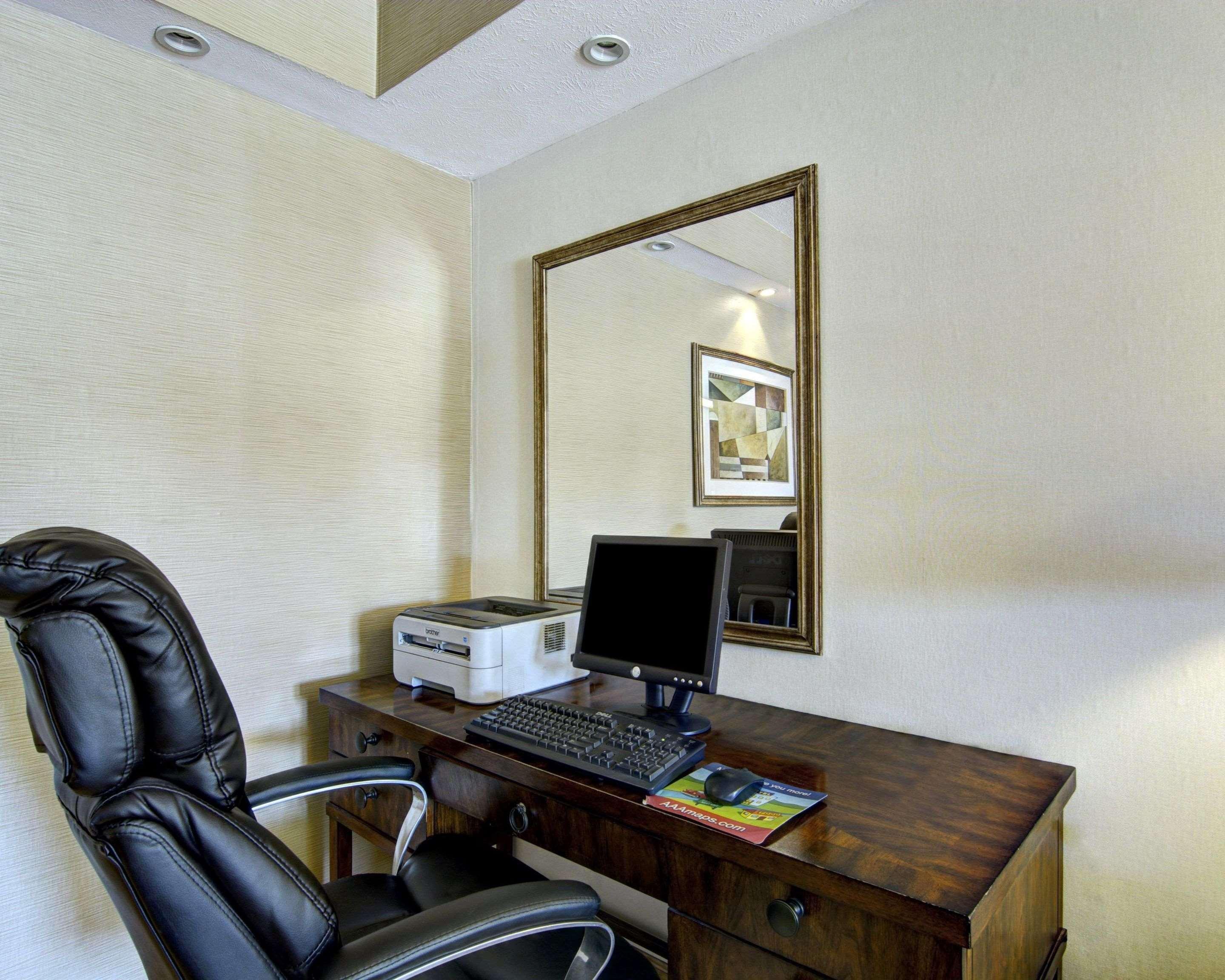 Clarion Pointe Beckley Hotel Buitenkant foto